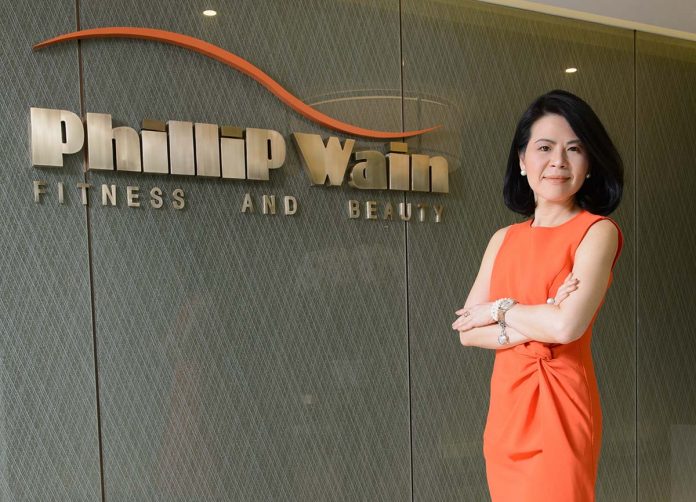 K'Pornthip_Phillipwain TH General Manager