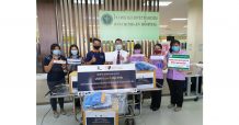 ดี-แลนด์ เดินสายส่งมอบความห่วงใยและกำลังใจสู่สังคมร่วมแจก Face Shield ป้องกัน COVID-19