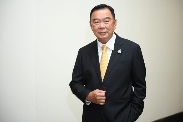 10.คุณพนม ควรสถาพร ประธานกรรมการบริหาร AGE (1)