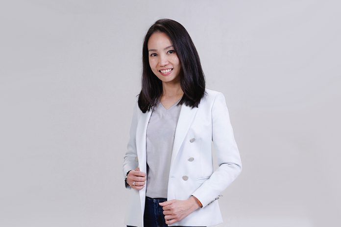 นางสาวจิตตินันท์ ชาติสีหราช ประธานเจ้าหน้าที่บริหาร บริษัท โทเคน เอกซ์ จำกัด (Token X)