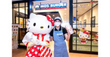 ครั้งแรก MOS Burger x Hello Kitty จับคู่จิ้นเสิร์ฟความน่ารักแบบลิมิเต็ด อิดิชัน พร้อมจัดกิจกรรม Meet & Greet กระทบไหล่น้อง Hello Kitty ที่เซ็นทรัลเวิลด์