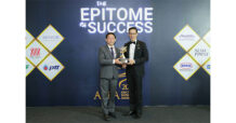 “สาระ ล่ำซำ” คว้ารางวัลสุดยอดผู้บริหารองค์กรระดับสากล “Master Entrepreneur Category” ต่อเนื่องเป็นปีที่ 2 พร้อมอีก 2 รางวัลใหญ่ “Corporate Excellence Category และ Inspirational Brand Category” จาก Asia Pacific Enterprise Awards (APEA) Thailand 2022